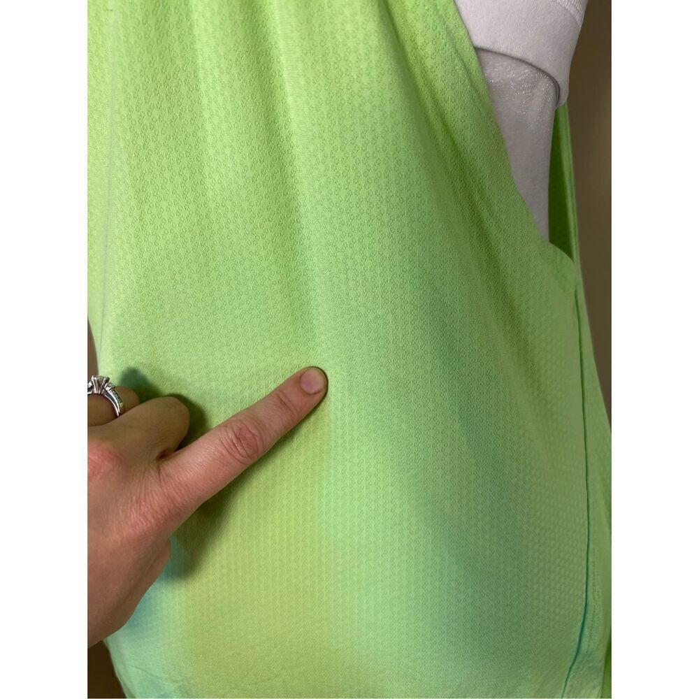 Lululemon Zippy Green / White No Limits Athletic Tank Top Size 4 - Picture 7 of 7